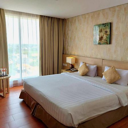 Days Hotel & Suites By Wyndham Jakarta Airport Tangerang Exterior foto