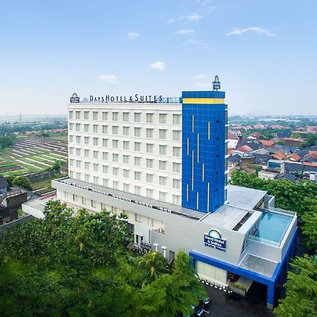 Days Hotel & Suites By Wyndham Jakarta Airport Tangerang Exterior foto