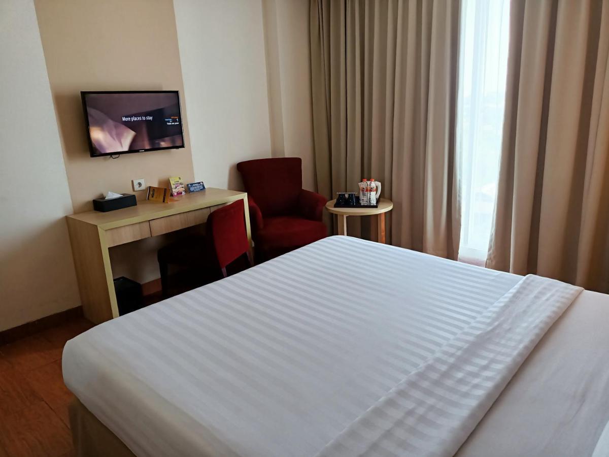 Days Hotel & Suites By Wyndham Jakarta Airport Tangerang Exterior foto