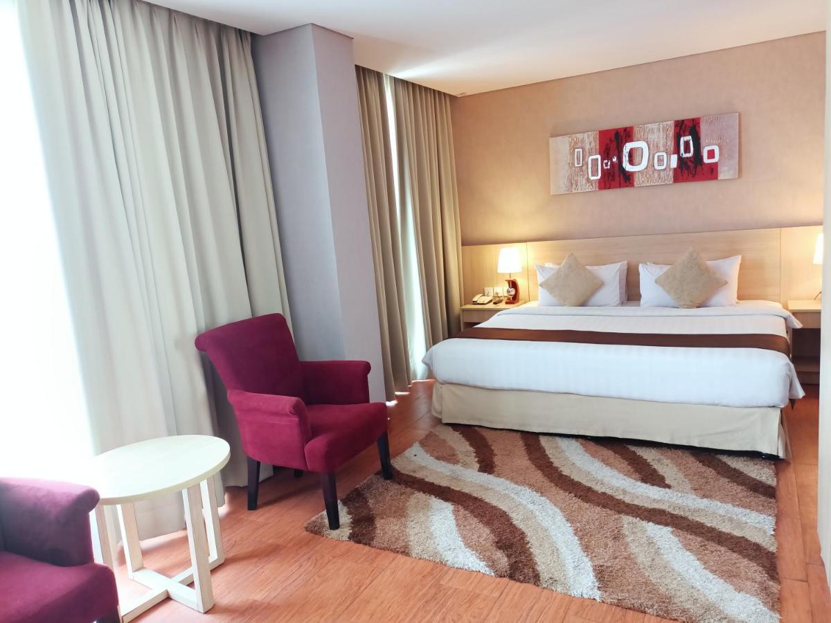 Days Hotel & Suites By Wyndham Jakarta Airport Tangerang Exterior foto