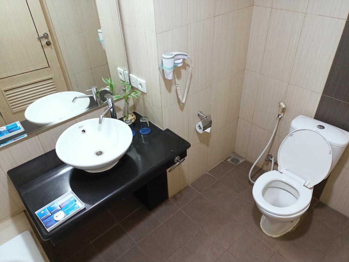 Days Hotel & Suites By Wyndham Jakarta Airport Tangerang Exterior foto