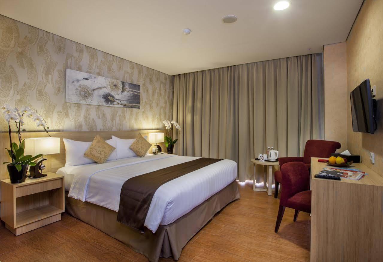 Days Hotel & Suites By Wyndham Jakarta Airport Tangerang Exterior foto