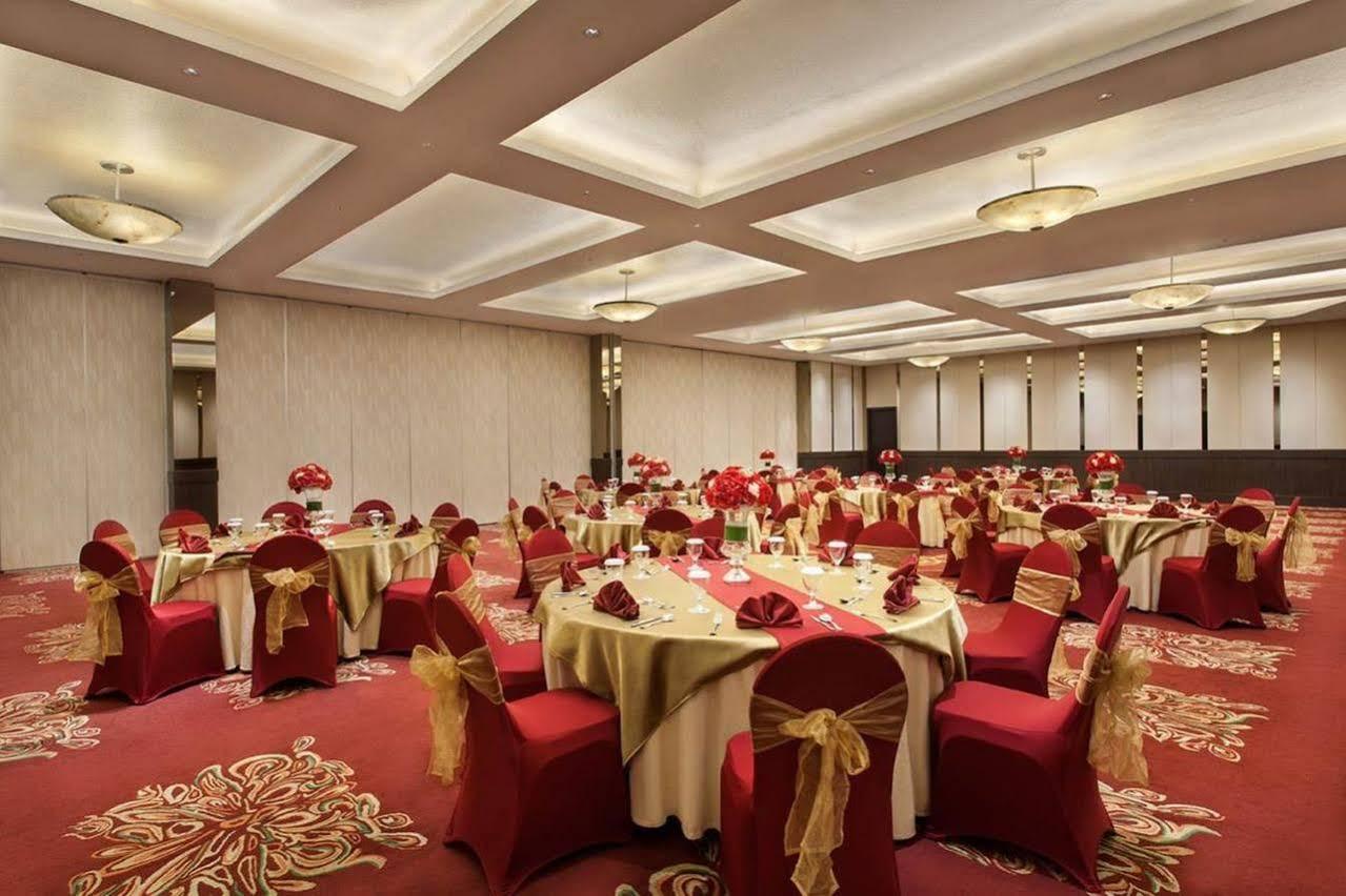 Days Hotel & Suites By Wyndham Jakarta Airport Tangerang Exterior foto